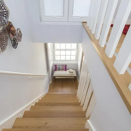 Lovelystay - 2bed Looking Good In Bairro Alto Daire